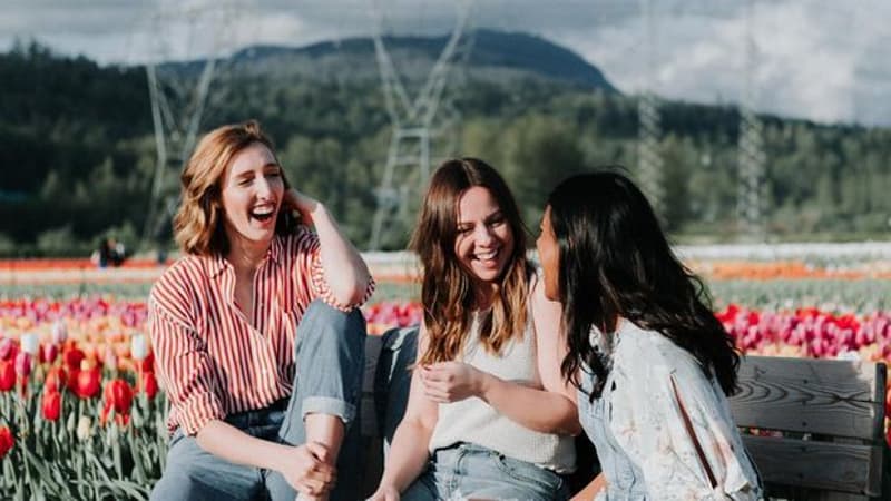 cms image https://cdn.databerjalan.com/assets/images/store/2025-06-20T08:05:13.929Z_mengenalcarahidupbahagiaalaorangorangdiberbagainegaraunsplashpriscilladupreez_169.jpeg