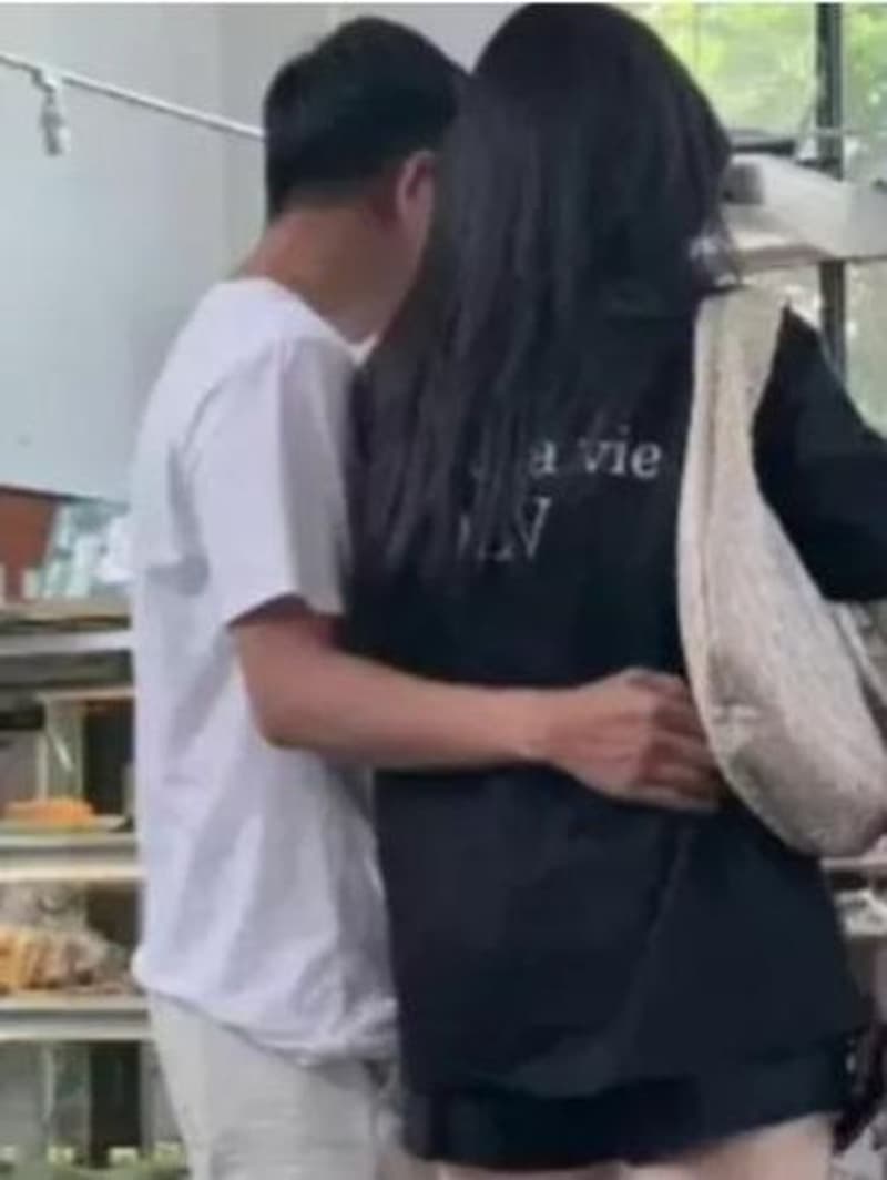 cms image https://cdn.databerjalan.com/assets/images/store/2025-07-18T09:35:16.680Z_inifotoyangbikiniriswullurdidugajadisimpananpetinggipolisi1752819645604_34.jpeg